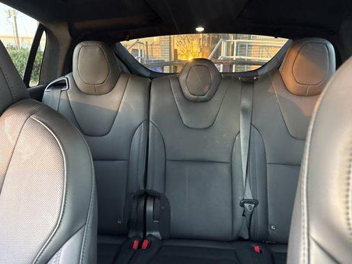 2023 Tesla Model X Standard Range