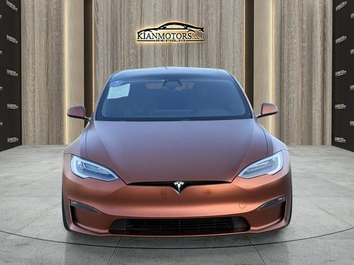 Orange 2022 Tesla Model S Plaid