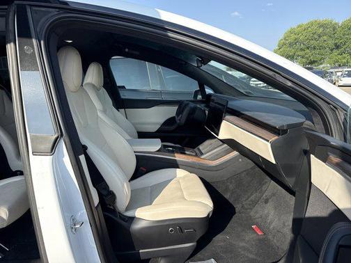 2022 Tesla Model X Dual Motor All-Wheel Drive