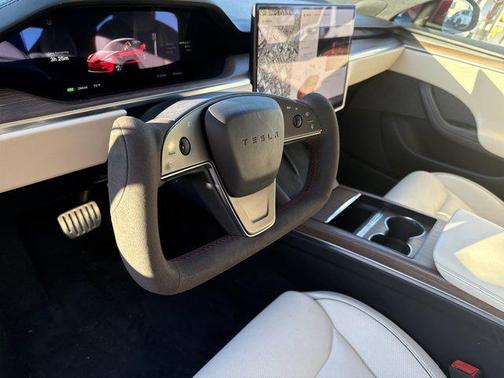 2021 Tesla Model S Plaid