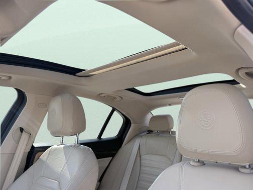 2017 Alfa Romeo Giulia Ti