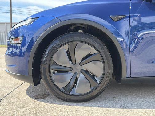 Deep Blue Metallic 2026 Tesla Model Y Long Range Launch Series