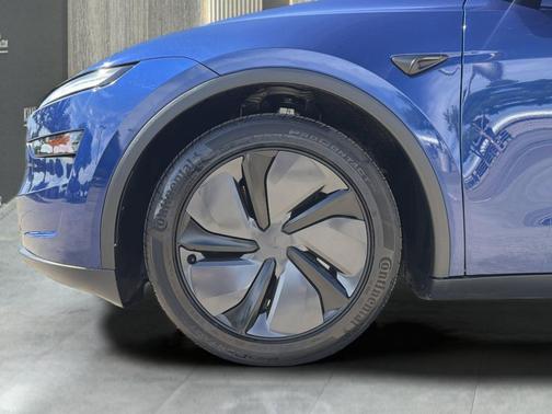 Deep Blue Metallic 2026 Tesla Model Y Long Range Launch Series