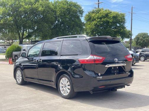 2016 Toyota Sienna XLE Premium