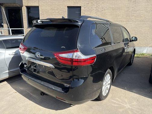 2016 Toyota Sienna XLE Premium