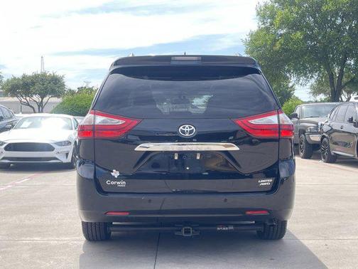 2016 Toyota Sienna XLE Premium