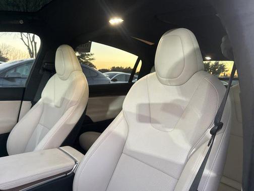 2021 Tesla Model X Long Range Dual Motor All-Wheel Drive