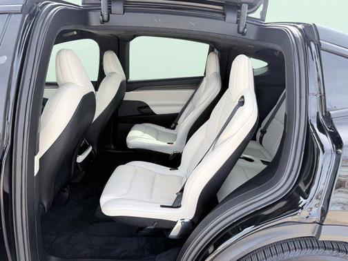 2021 Tesla Model X Long Range Dual Motor All-Wheel Drive