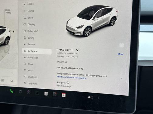 2022 Tesla Model Y Long Range Dual Motor All-Wheel Drive