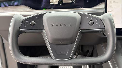 Pearl White Multi-Co 2023 Tesla Model X Standard Range