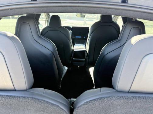 2022 Tesla Model X Dual Motor All-Wheel Drive