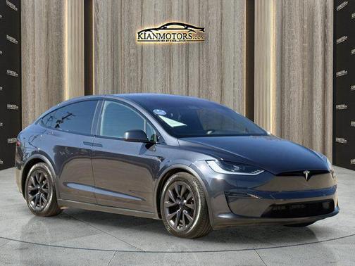 2024 Tesla Model X Long Range