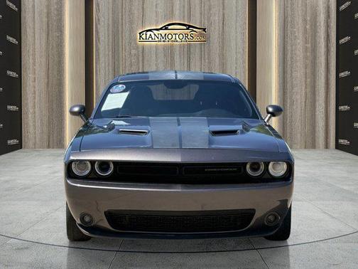 Granite Pearlcoat 2016 Dodge Challenger SXT
