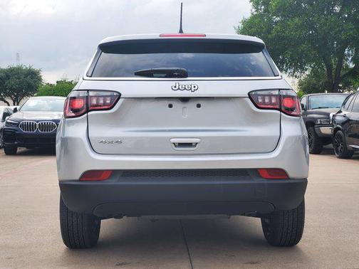 2024 Jeep Compass Sport