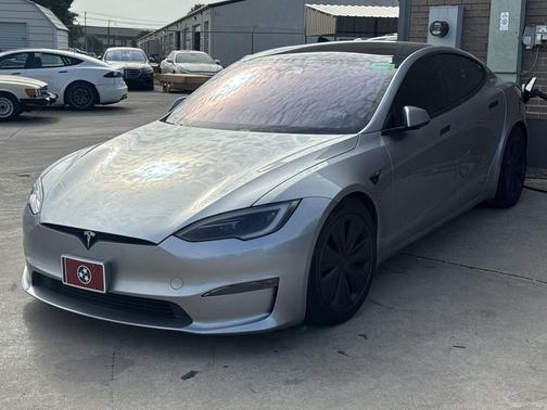 Lunar Silver 2025 Tesla Model S Long Range