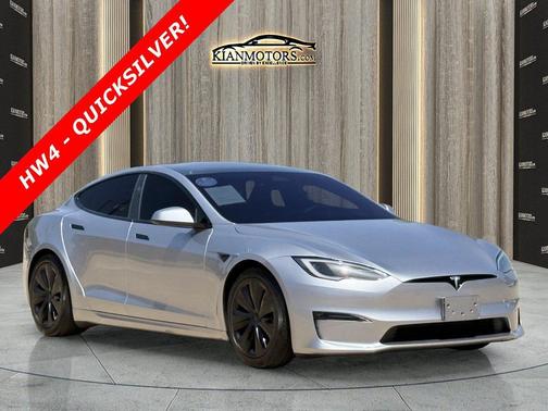 Lunar Silver 2025 Tesla Model S Long Range
