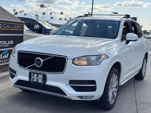 2016 Volvo XC90 T6 Momentum
