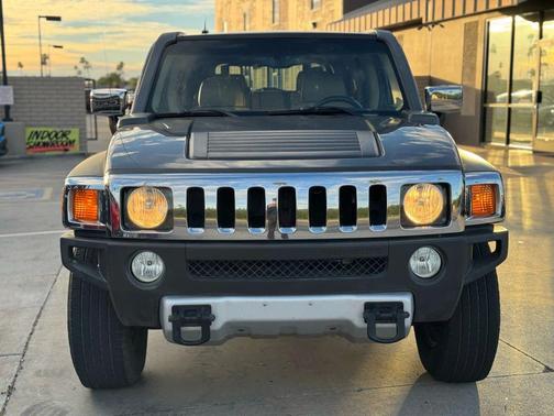 2008 Hummer H3 Base