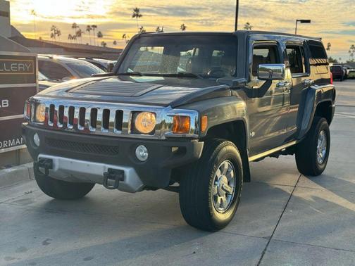 2008 Hummer H3 Base