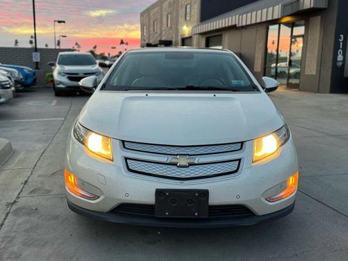2011 Chevrolet Volt Base