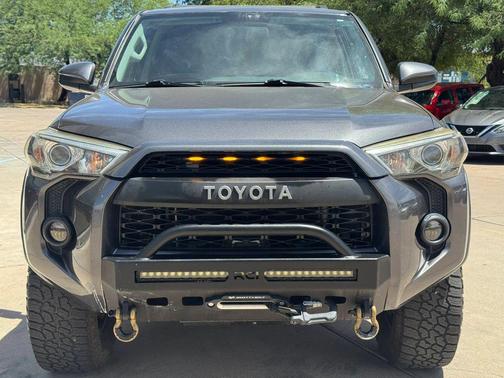Magnetic Gray Metallic 2017 Toyota 4Runner SR5