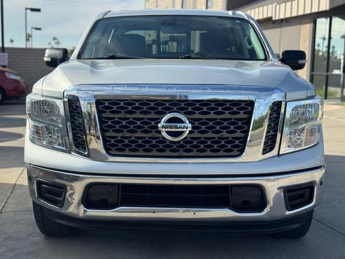 2018 Nissan Titan SV