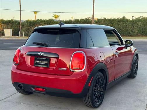 2017 MINI Hardtop Cooper