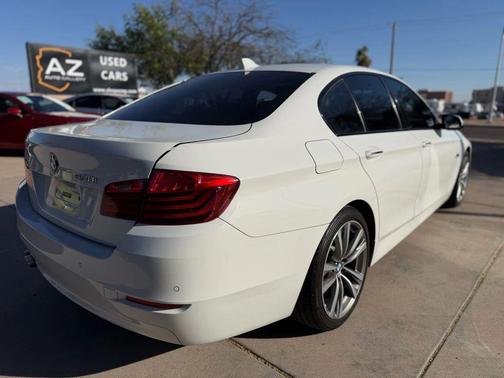 2016 BMW 528 528i Sedan 4D