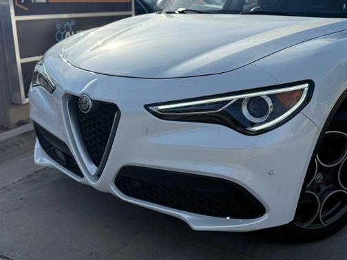 2018 Alfa Romeo Stelvio Ti Sport