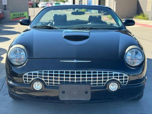 2002 Ford Thunderbird Base