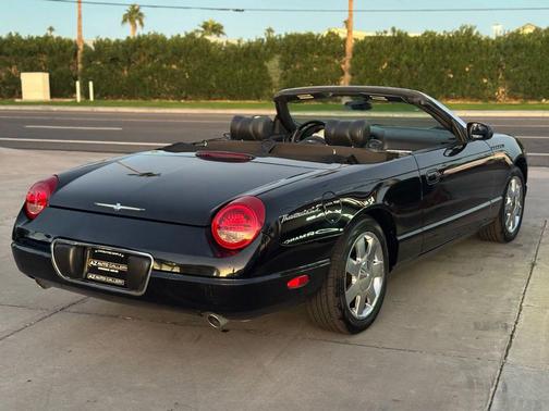 2002 Ford Thunderbird Base