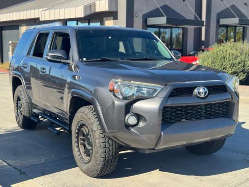 2018 Toyota 4Runner SR5 Sport Utility 4D