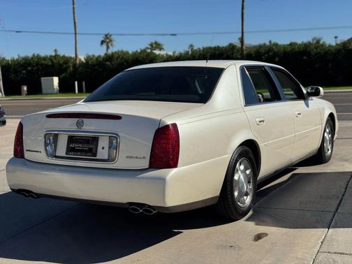 2001 Cadillac DeVille Base