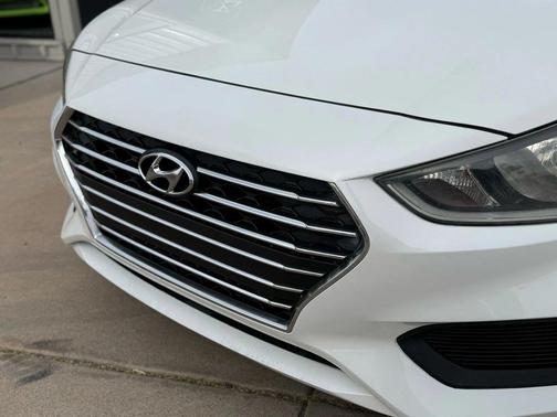 2019 Hyundai Accent SE