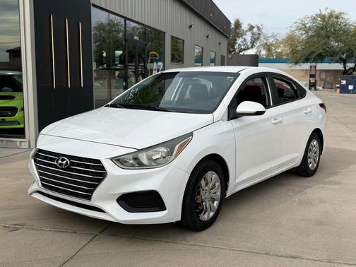 2019 Hyundai Accent SE