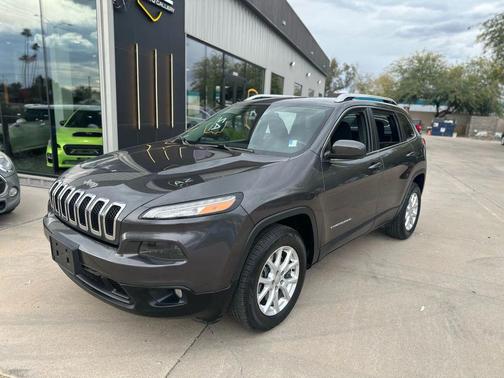 2015 Jeep Cherokee Sport