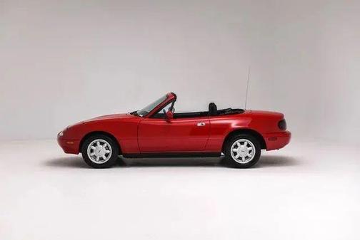 1990 Mazda MX-5 Miata 2D Convertible