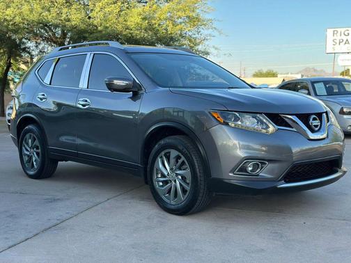 Gray 2014 Nissan Rogue SL