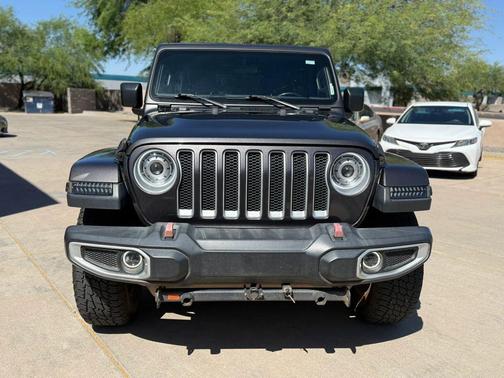 Granite Crystal Metallic Clearcoat 2020 Jeep Wrangler Unlimited Sahara