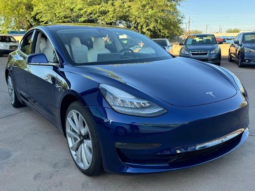 Deep Blue Metallic 2018 Tesla Model 3 Long Range