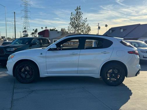 2018 Alfa Romeo Stelvio Ti Sport