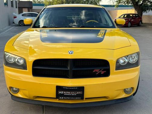 Top Banana 2006 Dodge Charger R/T