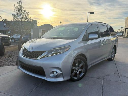 2015 Toyota Sienna SE