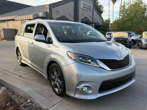 2015 Toyota Sienna SE