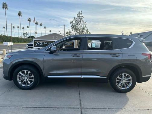 2019 Hyundai SANTA FE SE 2.4