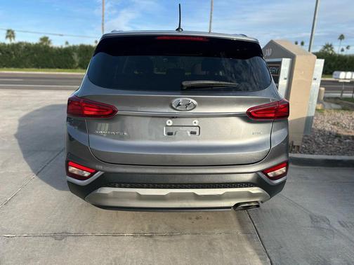 2019 Hyundai SANTA FE SE 2.4