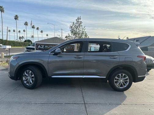 2019 Hyundai SANTA FE SE 2.4