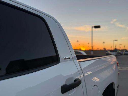 2014 Toyota Tundra SR5