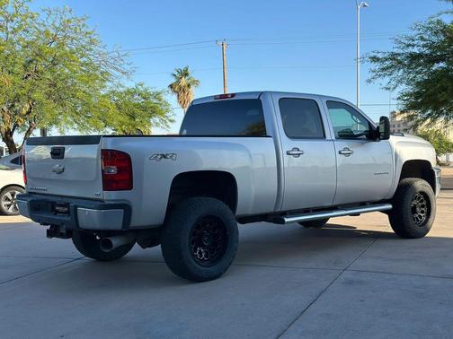 Sheer Silver Metallic 2011 Chevrolet Silverado 2500 LTZ