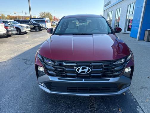 2025 Hyundai TUCSON SE